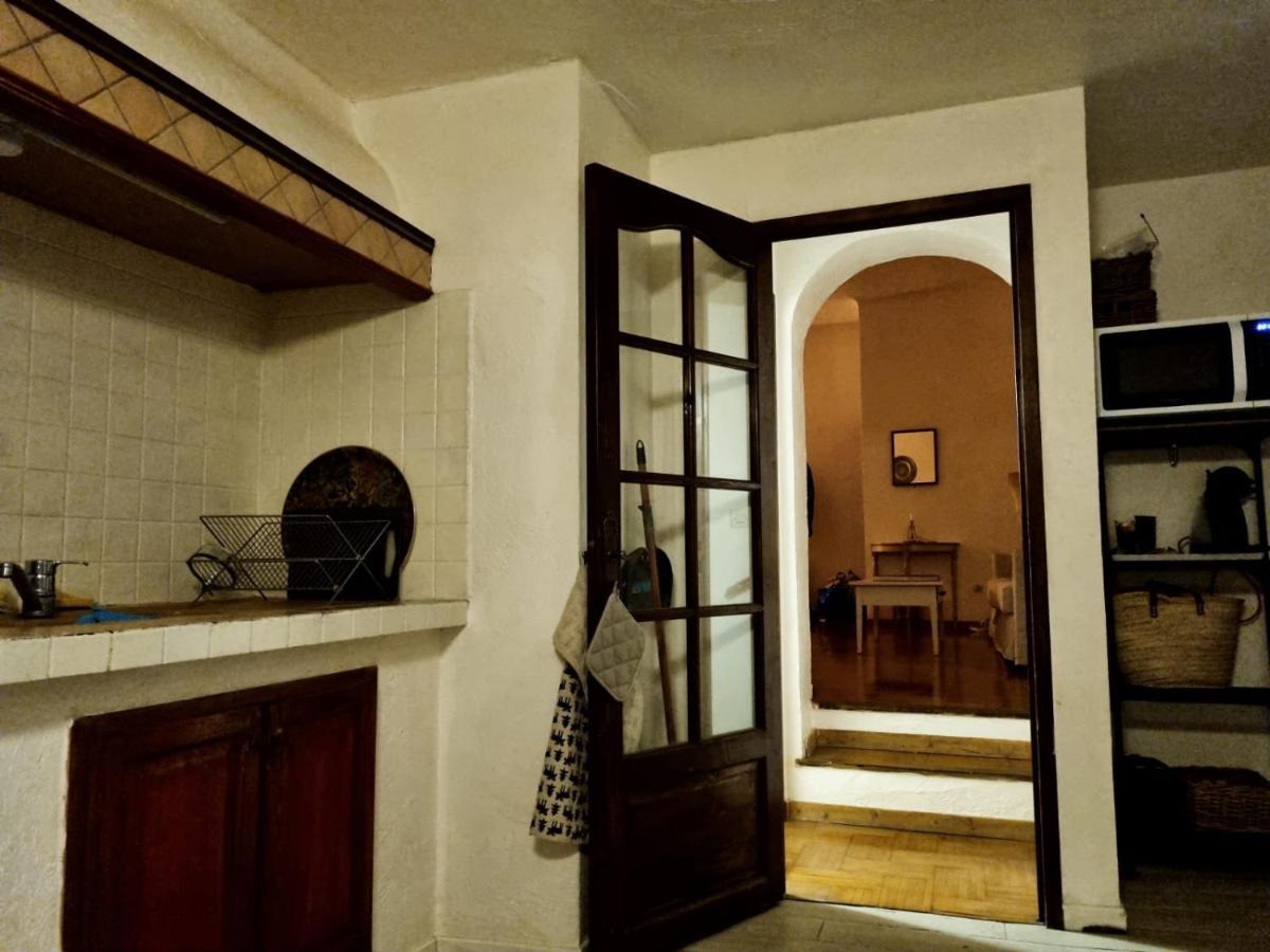Apartment In The Heart Of Cotignac Eksteriør billede